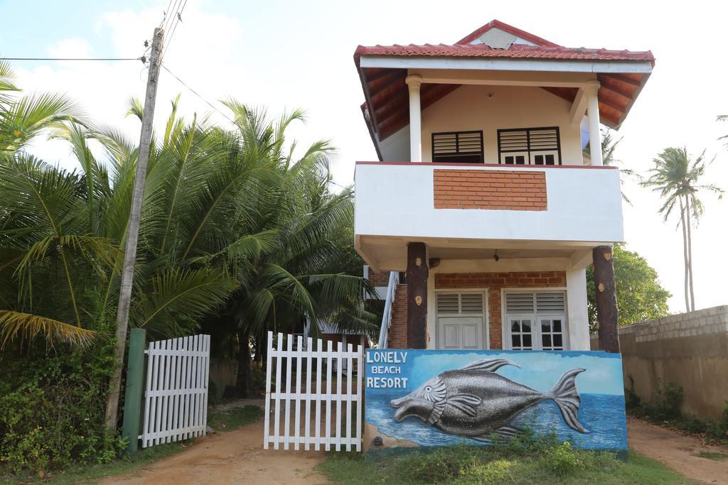 Lonely Beach Resort Tangalle Room photo