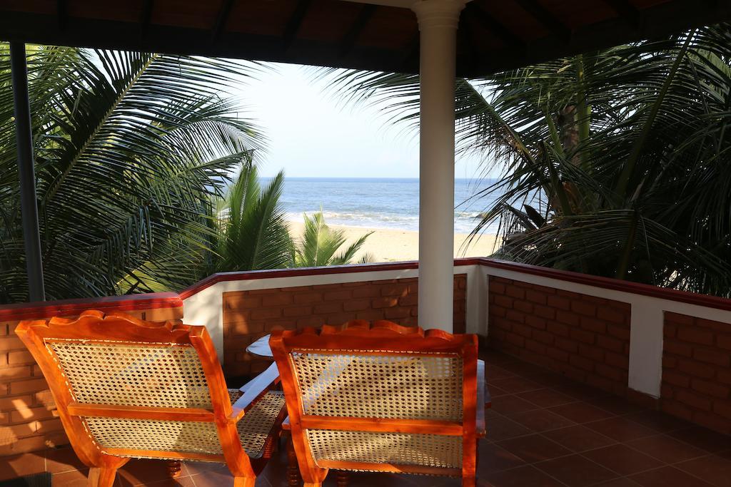 Lonely Beach Resort Tangalle Room photo