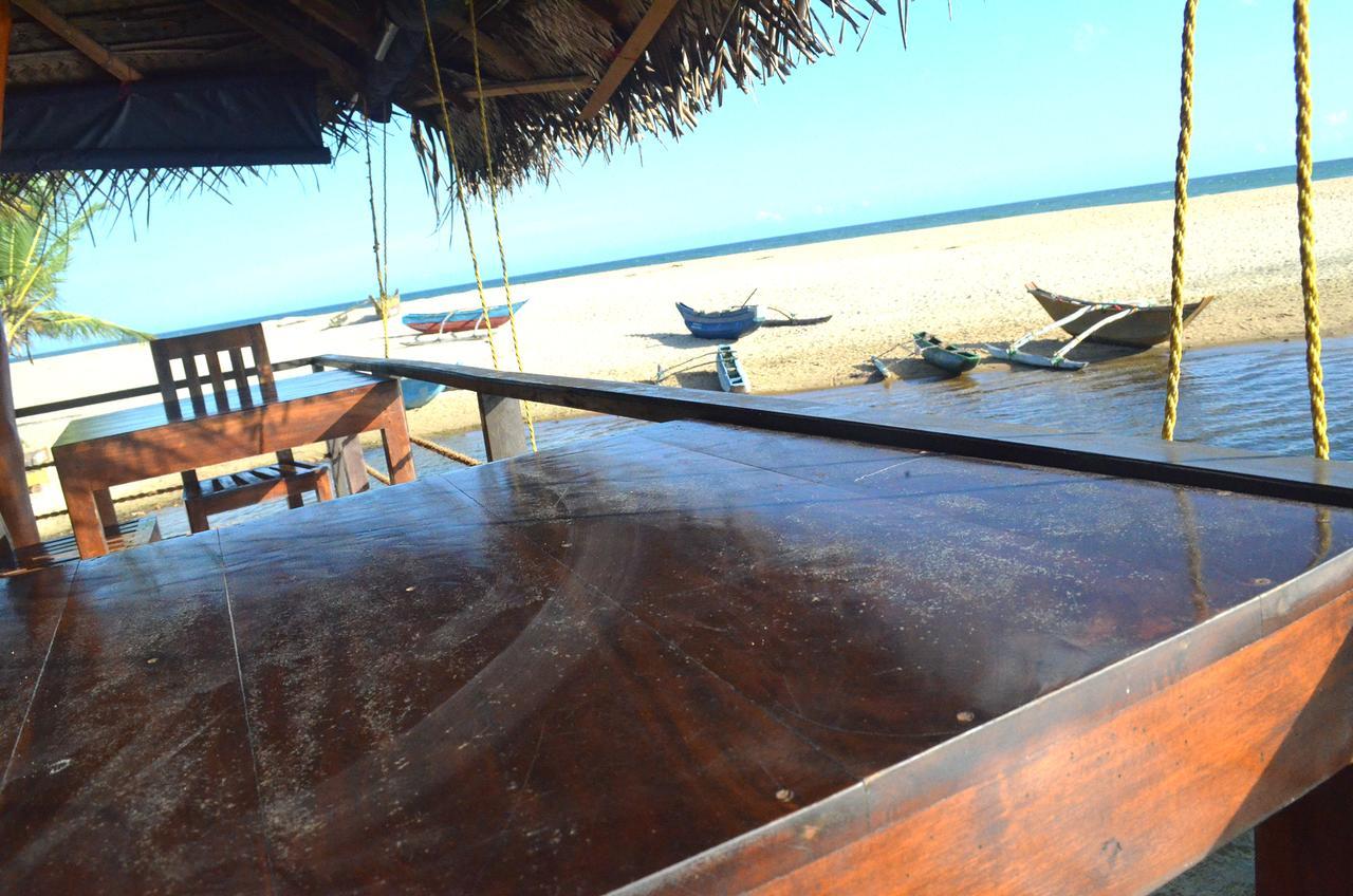 Lonely Beach Resort Tangalle Exterior photo
